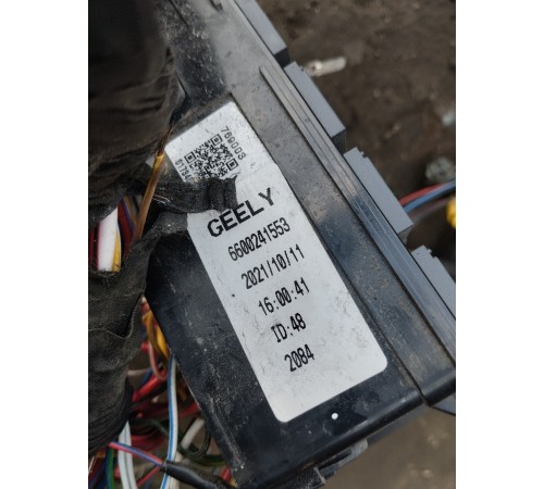 Электропроводка подкапотная с блоком предохранителей