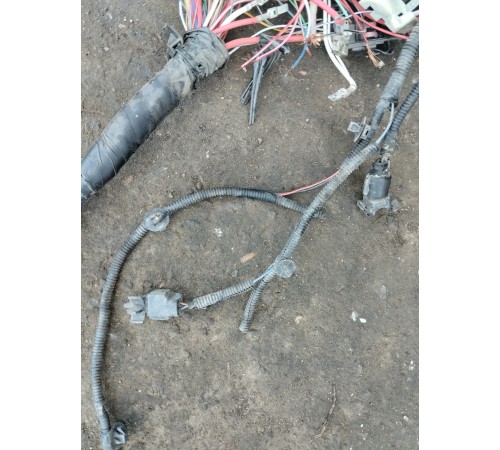 Электропроводка подкапотная с блоком предохранителей