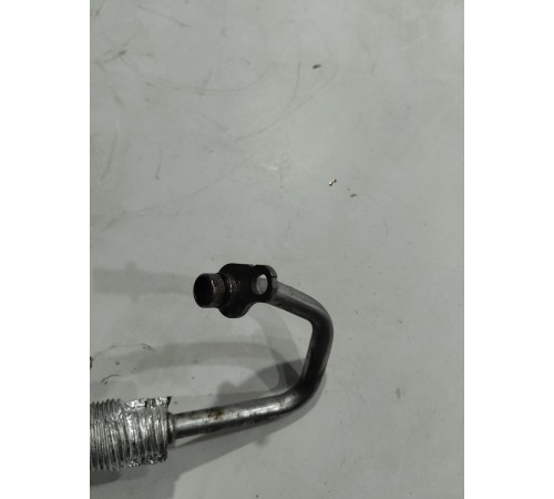 Трубка маслоотдачи турбины