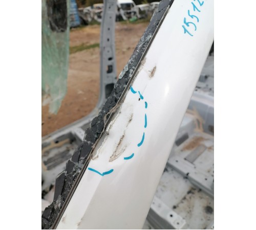 Стойка лобового стекла левая