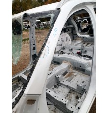 Стойка лобового стекла левая