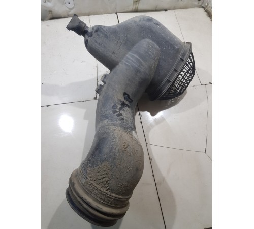 Патрубок воздушного фильтра