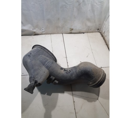 Патрубок воздушного фильтра