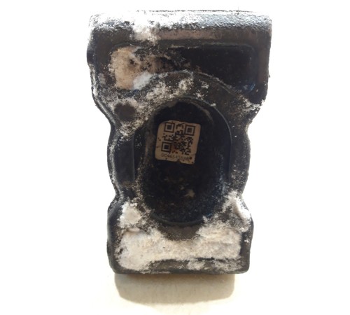 Отбойник рессоры левый