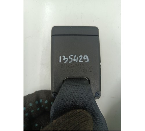 Ответная часть ремня безопасности задняя правая