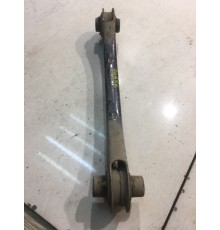 Рычаг подвески (задний, правый)