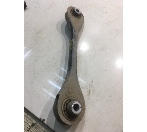 Рычаг подвески (задний, правый)