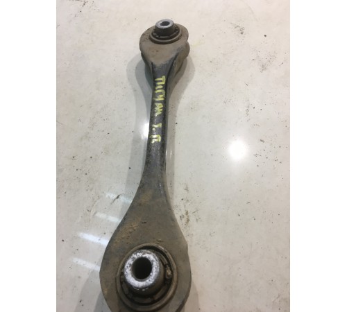 Рычаг подвески (задний, правый)