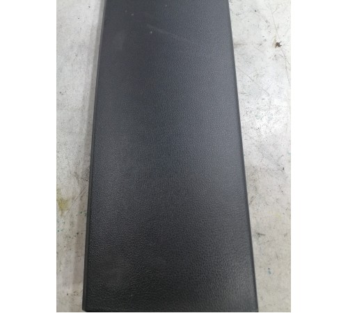 Накладка двери крышки багажника