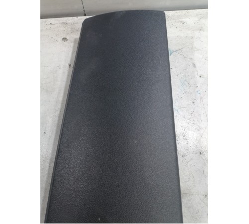 Накладка двери крышки багажника