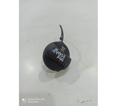 Крышка горловины топливного бака