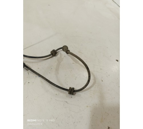 Датчик ABS передний левый