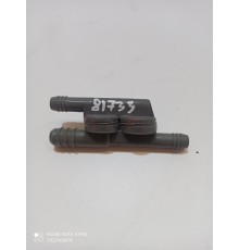 Тройник вакуумной системы