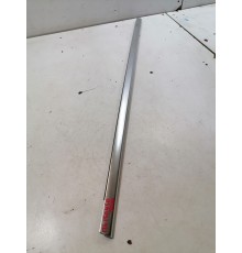 Молдинг двери передний левый