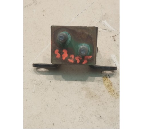 Петля двери/крышки багажника