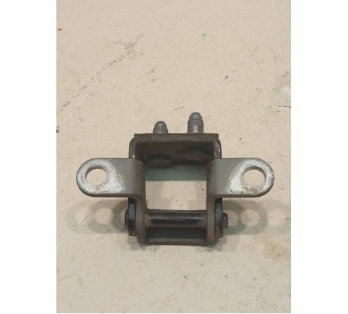 Петля двери/крышки багажника