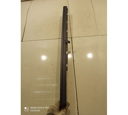 Шторка двери солнцезащитная(задняя правая)