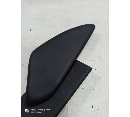 Накладка центральной консоли левая