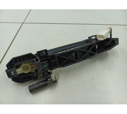 Ручка двери передняя правая внешняя