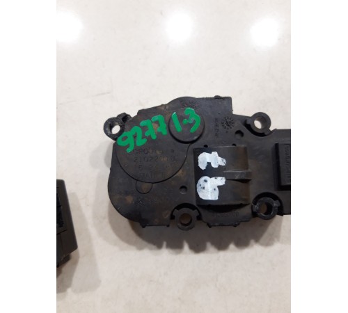 Моторчик привода заслонок отопителя