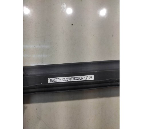 Уплотнитель стекла (задний, левый)