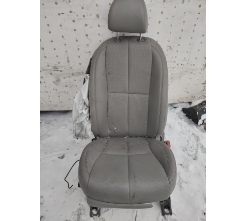 Сиденье(переднее правое)