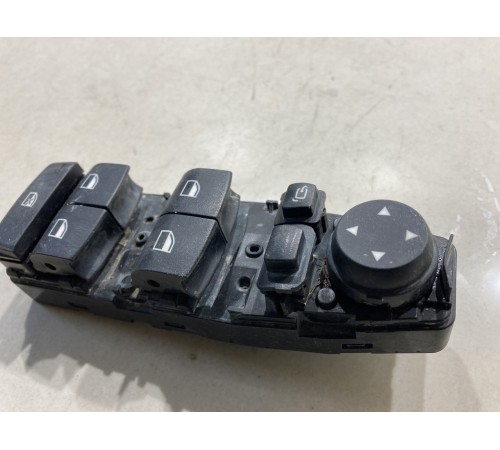 Блок кнопок стеклоподъемника(передний левый)