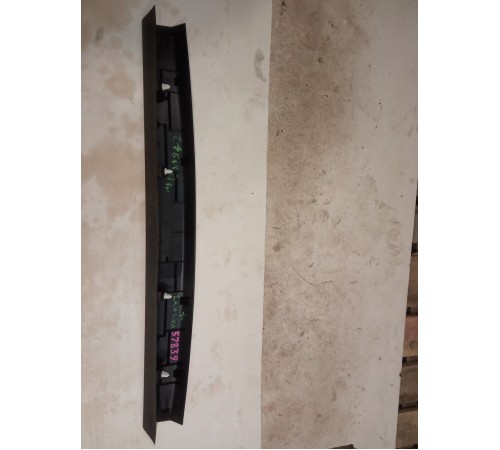 Обшивка крышки багажника внутренняя верхняя