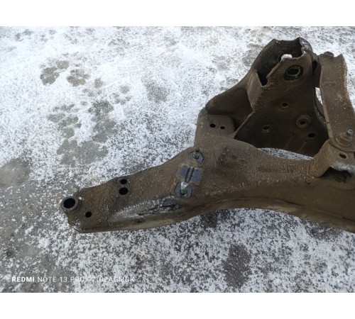 Подрамник задний