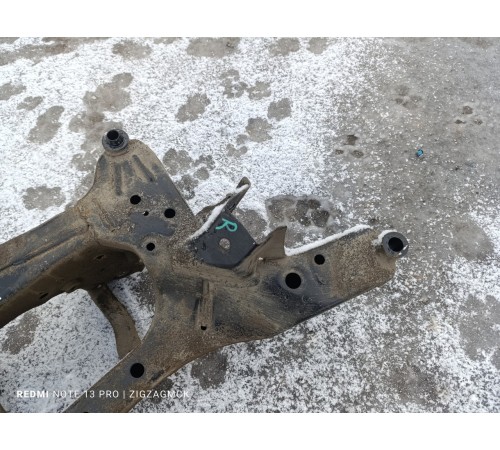 Подрамник задний