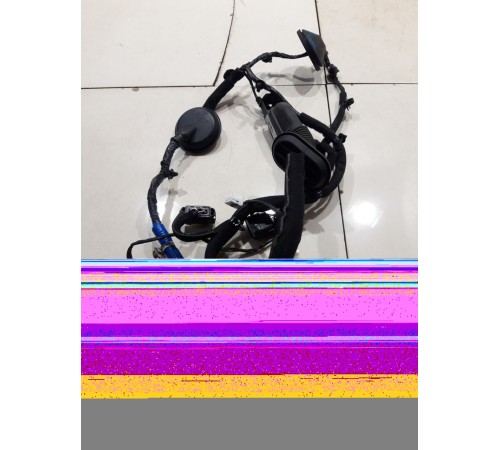 Электропроводка двери (передняя правая)