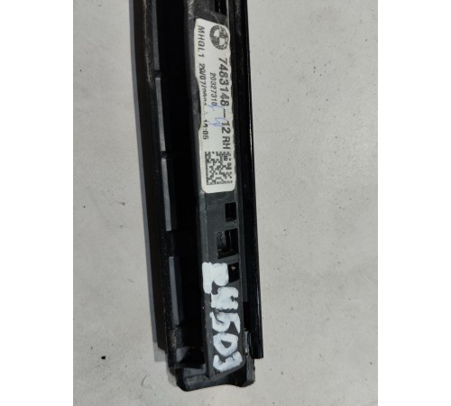 Молдинг (накладка) кузова передний правый