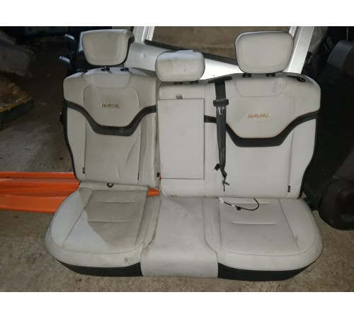 Задний ряд сидений