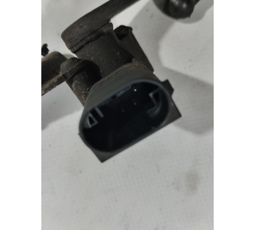 Датчик высоты дорожного просвета левый