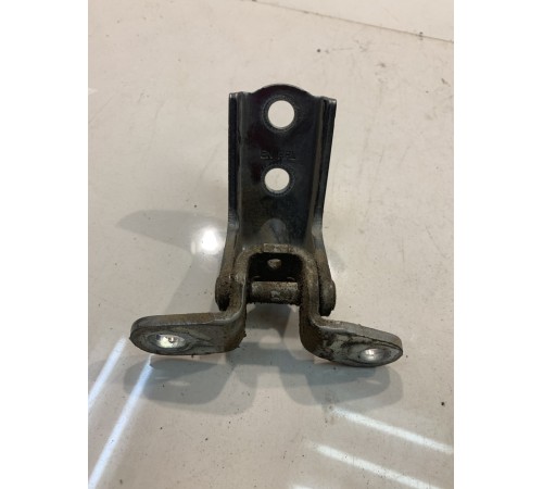 Петля двери (задняя, правая, нижняя)