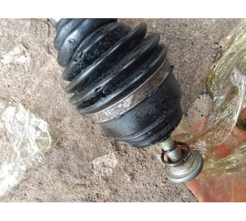 Привод (полуось) передний левый