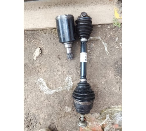 Привод (полуось) передний левый