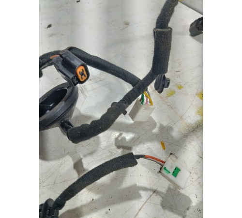 Электропроводка двери задняя правая