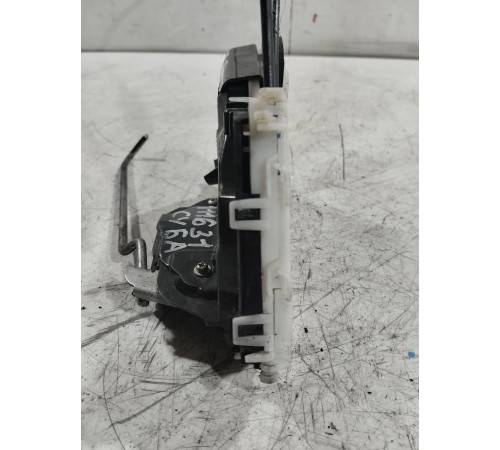 Замок двери (передний правый)