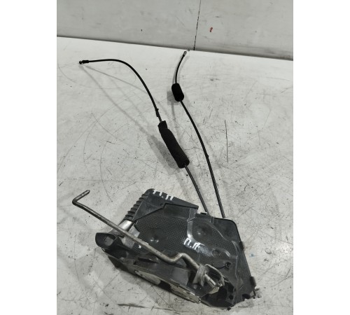 Замок двери (передний правый)