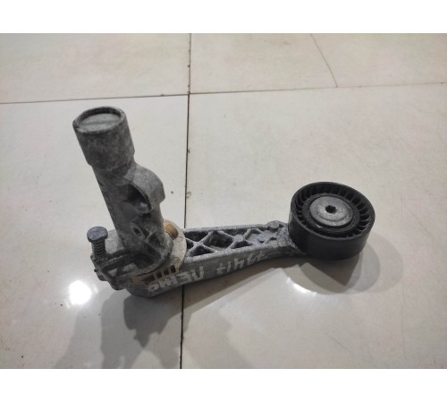 Ролик-натяжитель