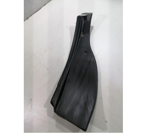 Пыльник бампера задний правый