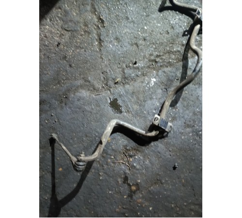 Стабилизатор передний