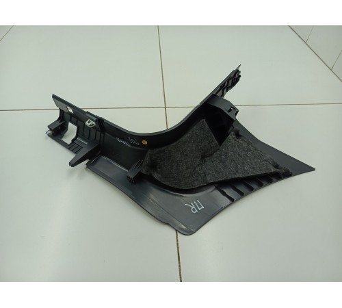 Накладка стойки передняя правая