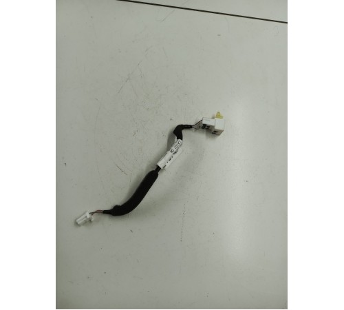 Провод кнопки стеклоподъёмника задний правый