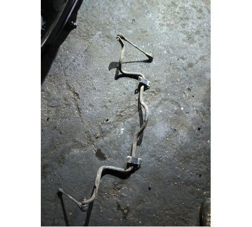 Стабилизатор передний