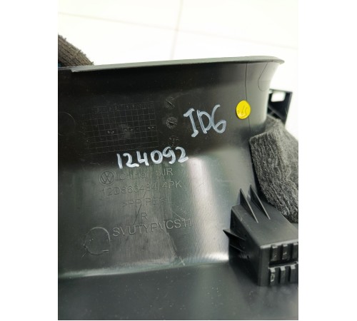 Накладка стойки передняя правая