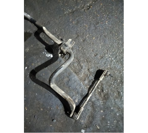 Стабилизатор передний