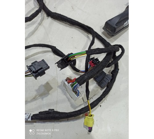 Электропроводка двери (передняя левая)