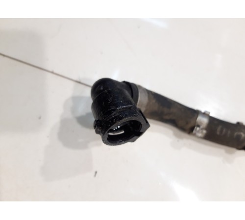 Патрубок системы охлаждения